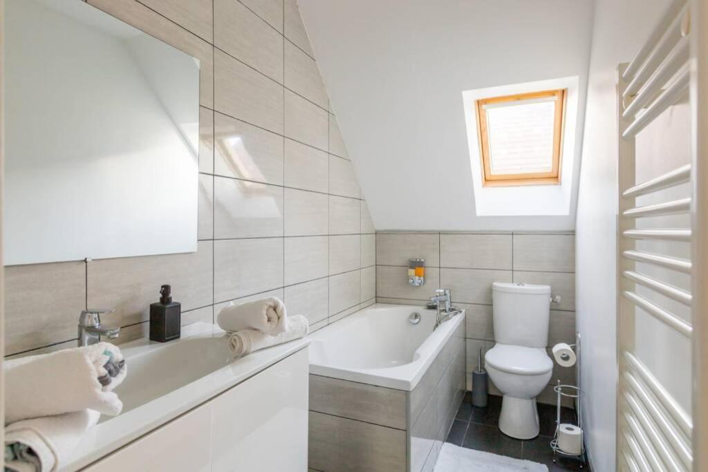 Grand Confort, Appartement Osny Exteriör bild